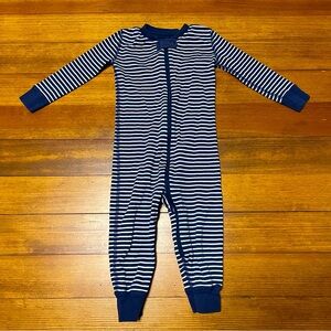 Hanna Andersson To the Moon and Back Striped Navy & White Zip Up Pajamas Size 2T